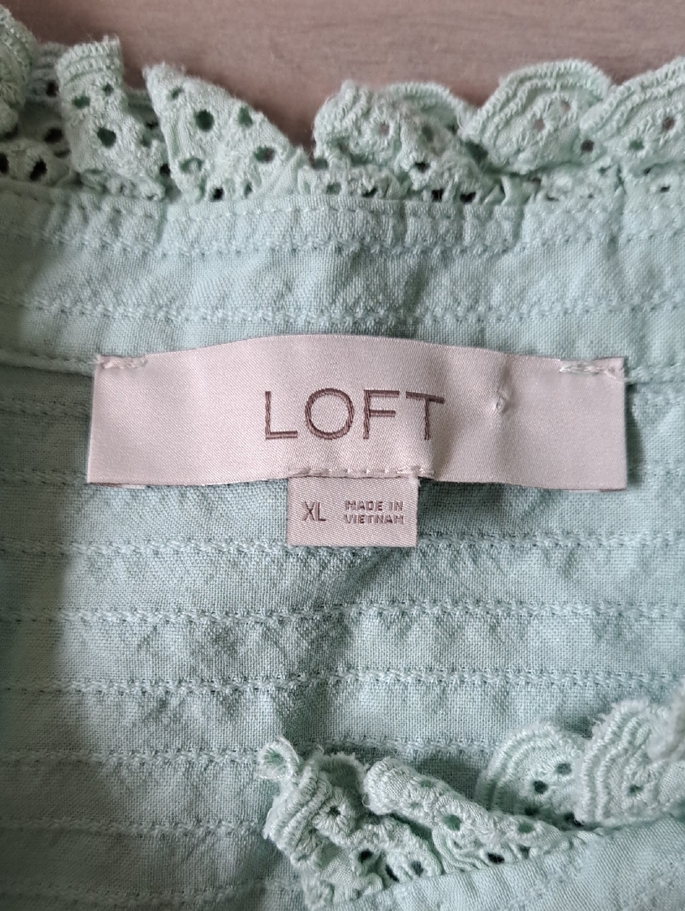 LOFT Mint 100% Cotton Pintuck Eyelet Ruffle Mock Neck Button Down Blouse - Picture 2 of 9